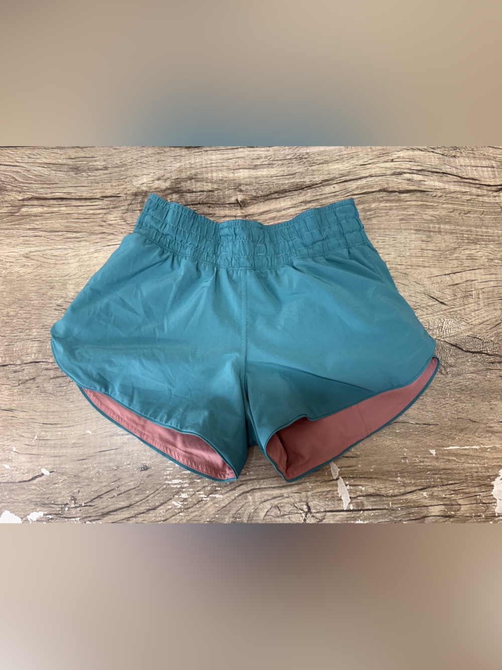 Lululemon Choose A Side Short 3" size 2